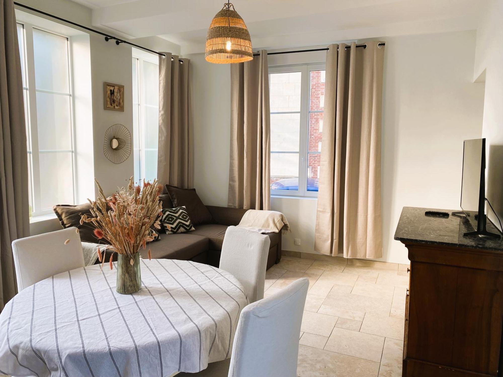 Maison 2 Chambres Avec Parking Et Jardin Noyon Εξωτερικό φωτογραφία