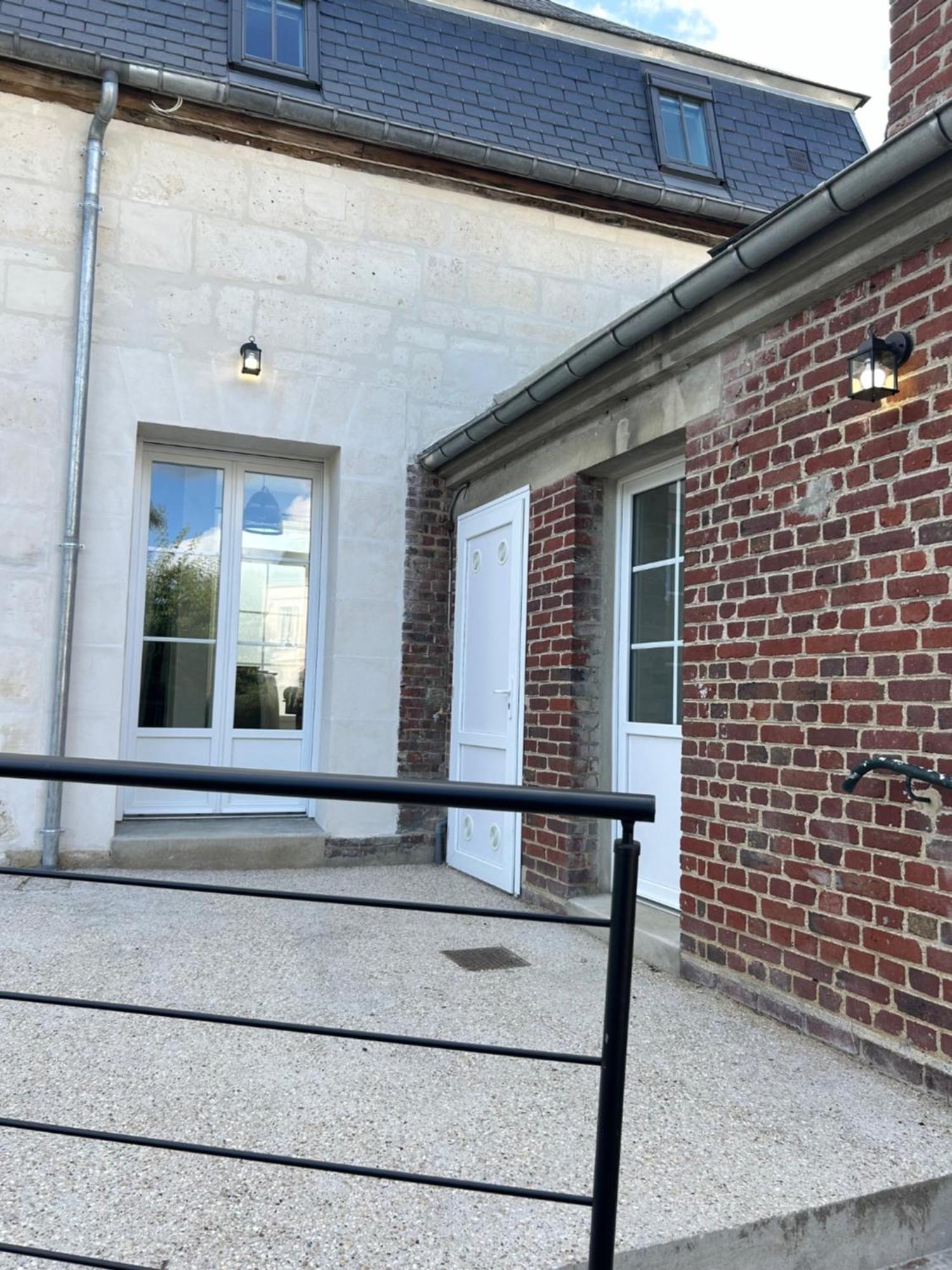Maison 2 Chambres Avec Parking Et Jardin Noyon Εξωτερικό φωτογραφία