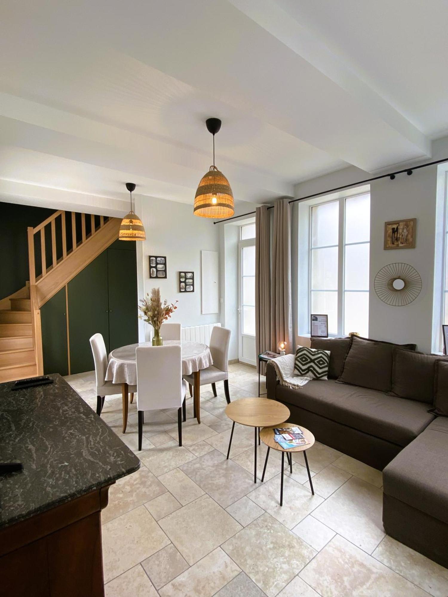 Maison 2 Chambres Avec Parking Et Jardin Noyon Εξωτερικό φωτογραφία